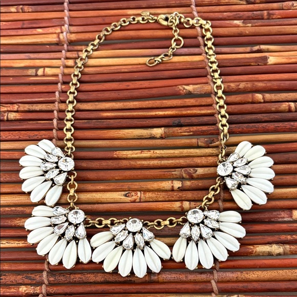 J. Crew Elegant White and Gold Floral Necklace 18”-20” - Picture 3 of 4